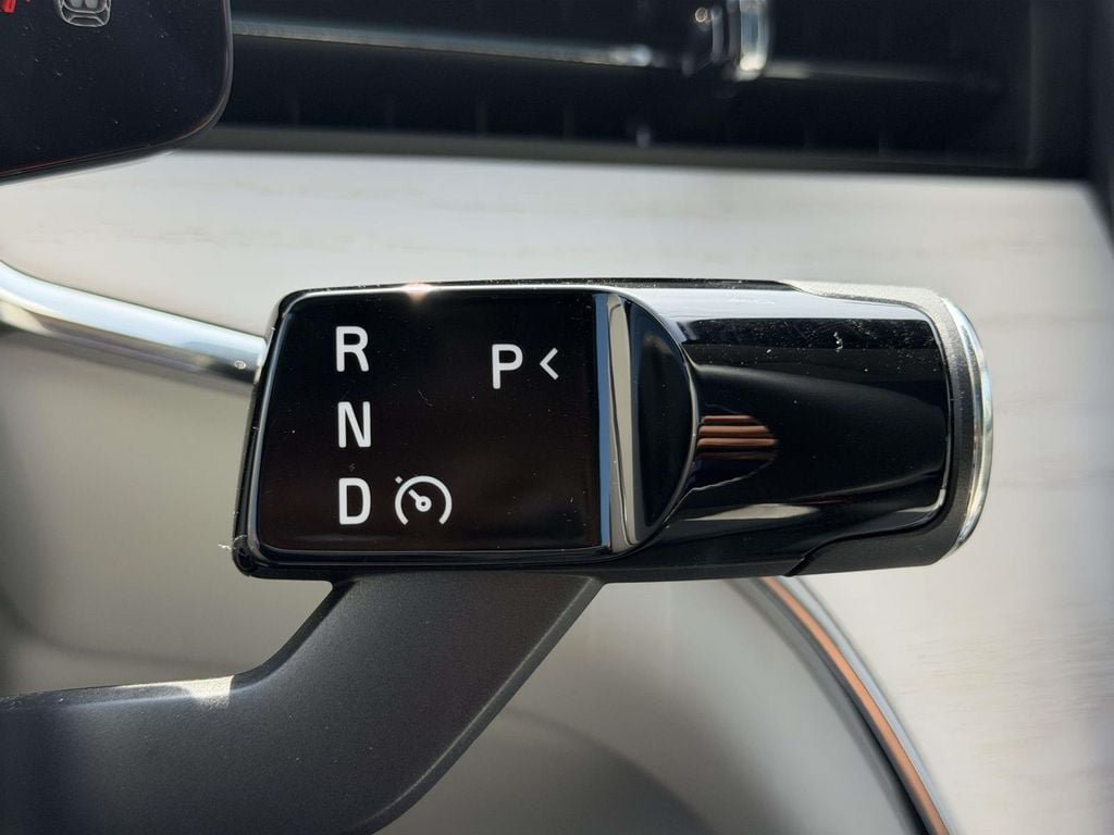 New 2025 Volvo EX90 Plus AWD/4WD image 6