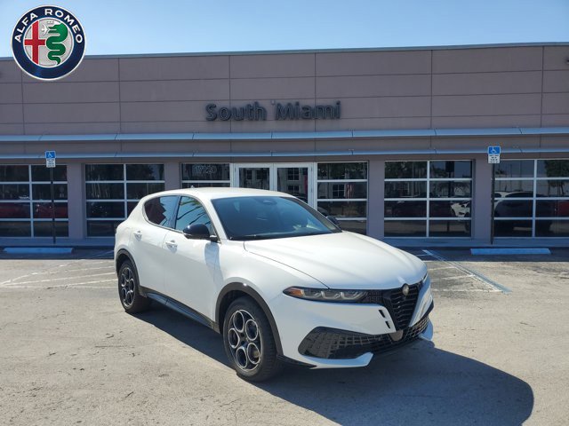New 2026 Alfa Romeo Tonale Sprint w/ Active Assist Package AWD/4WD image 1