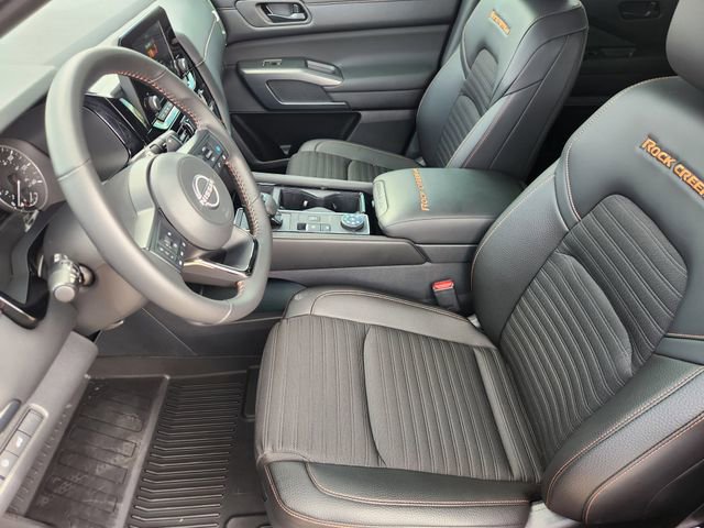 Used 2025 Nissan Pathfinder Rock Creek image 13
