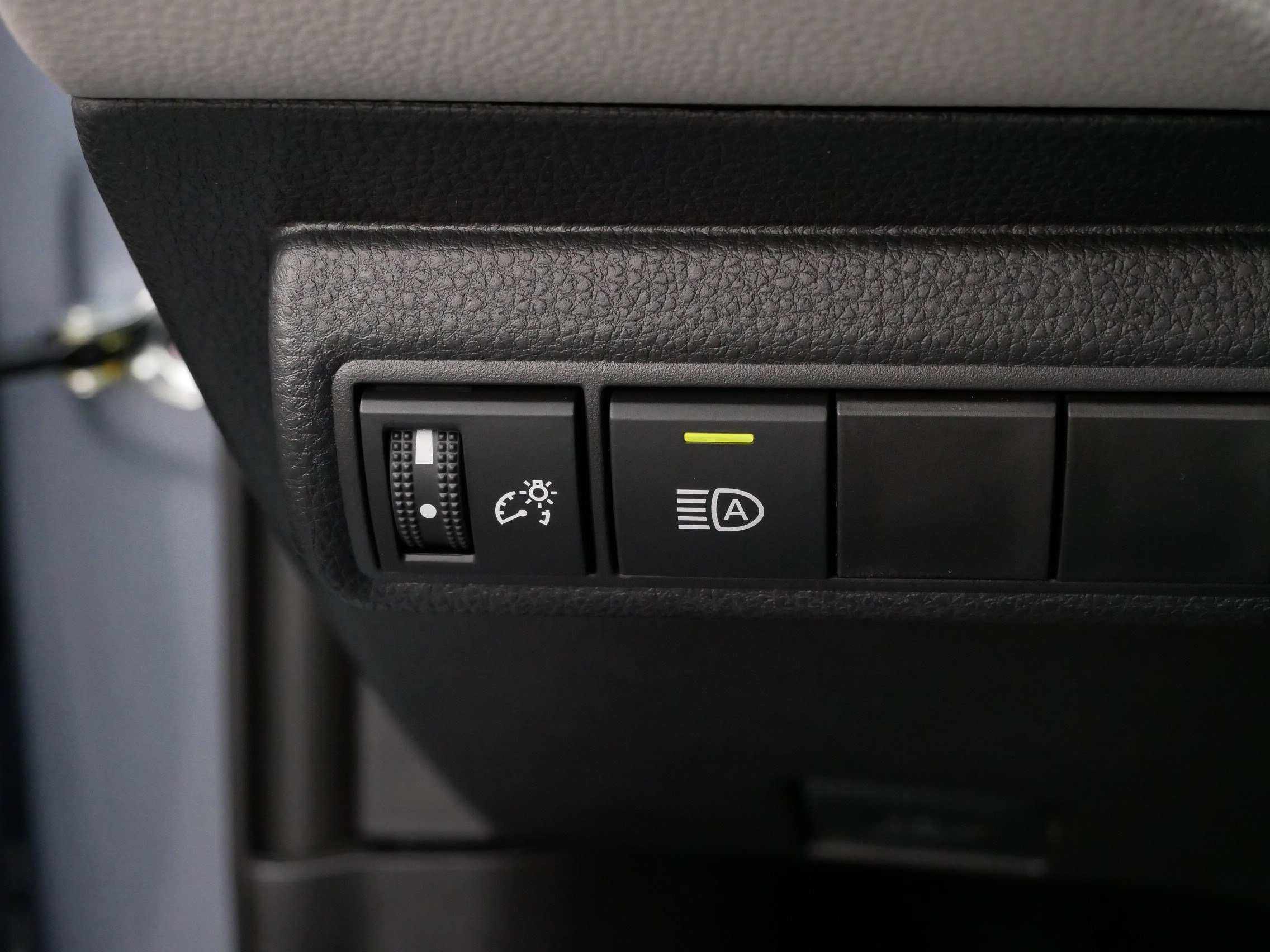 Certified 2026 Toyota Corolla LE image 27