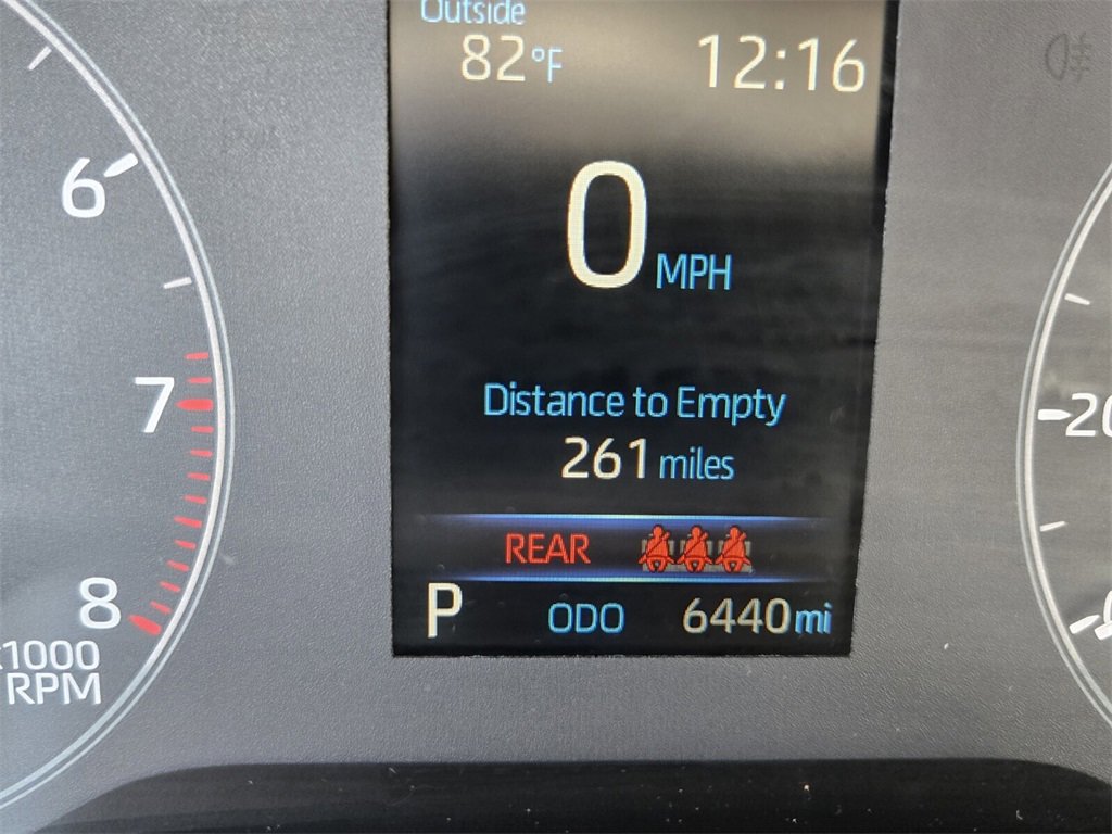 Used 2025 Toyota Corolla Cross L image 21