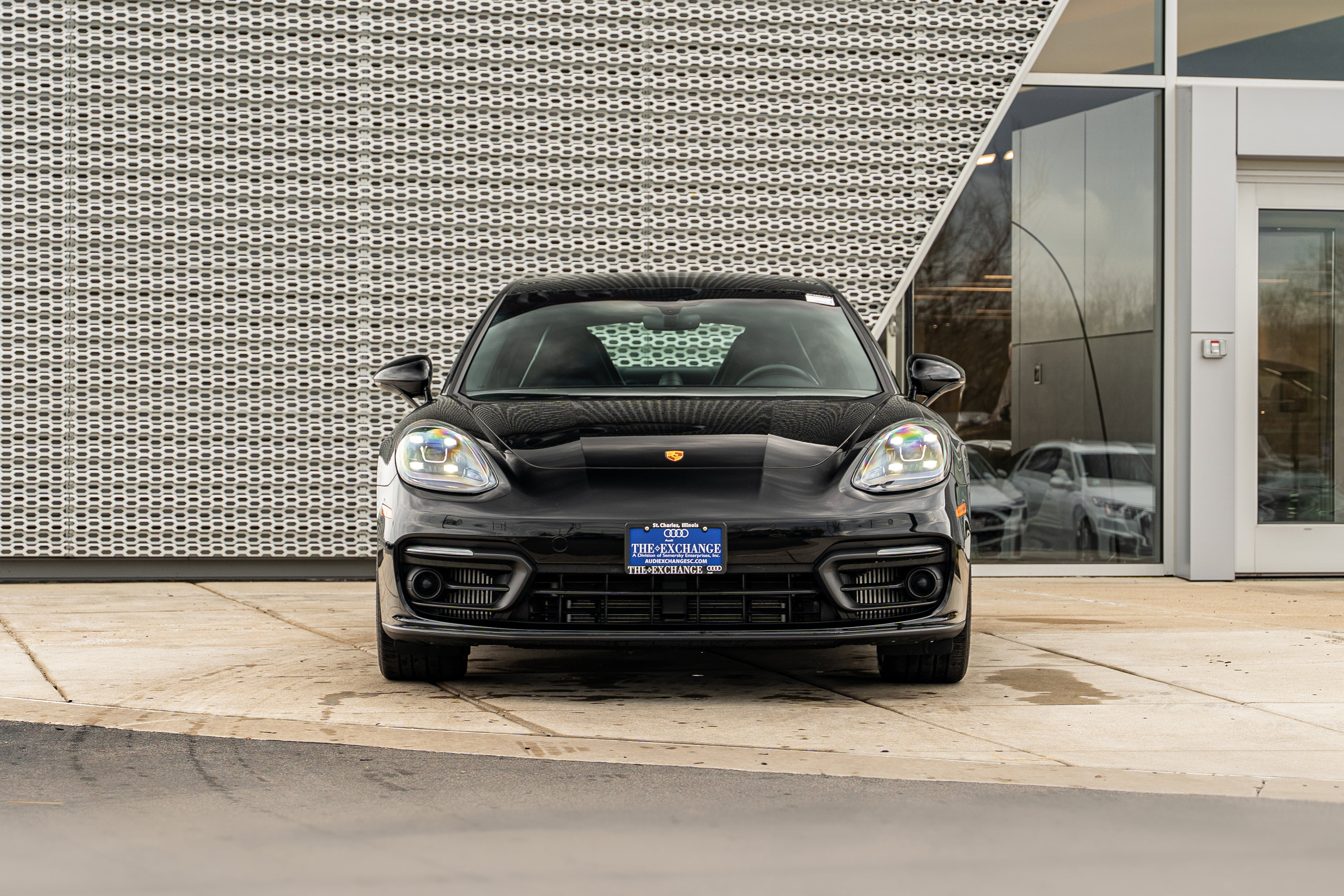 Used 2023 Porsche Panamera 4 image 55