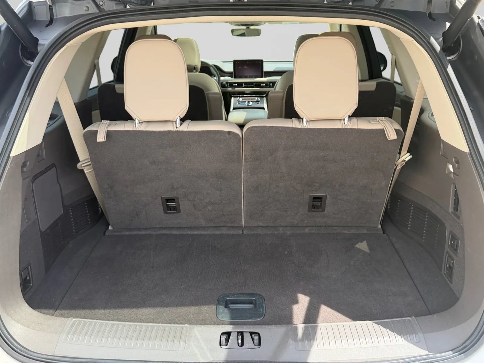 Used 2022 Lincoln Aviator Reserve w/ Elements Package Plus RWD image 27