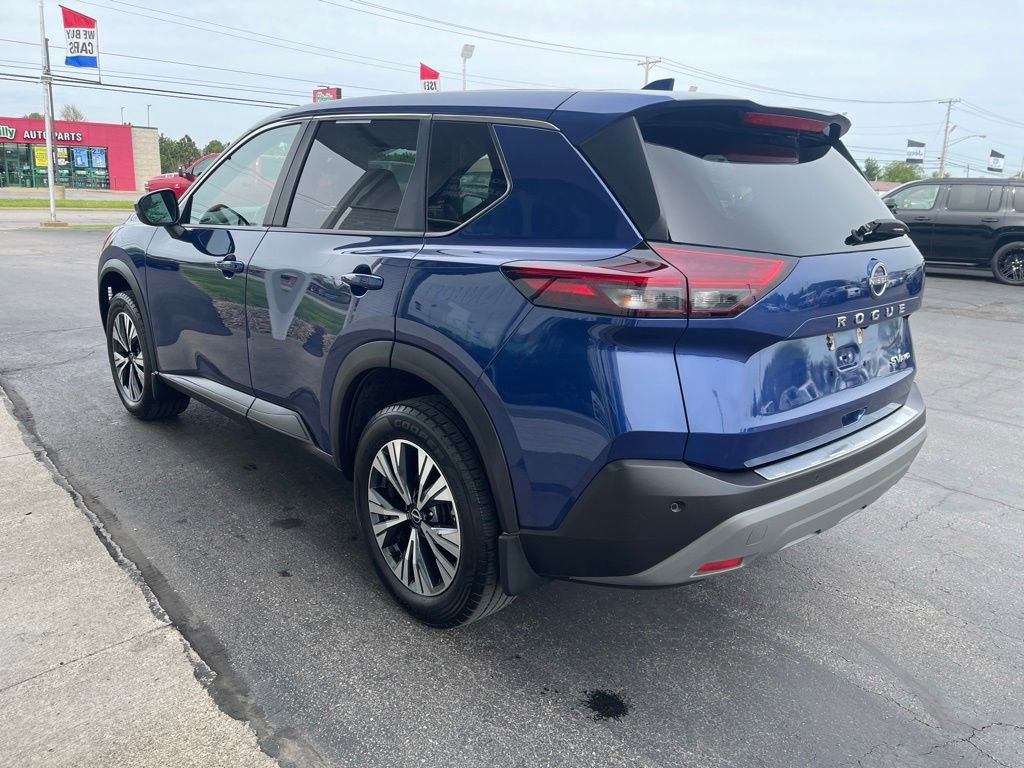 Used 2022 Nissan Rogue SV AWD/4WD image 5