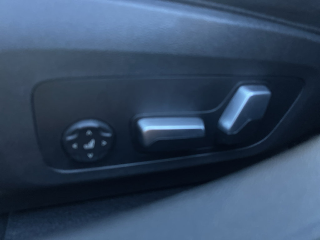 Used 2024 BMW i4 xDrive40i image 15