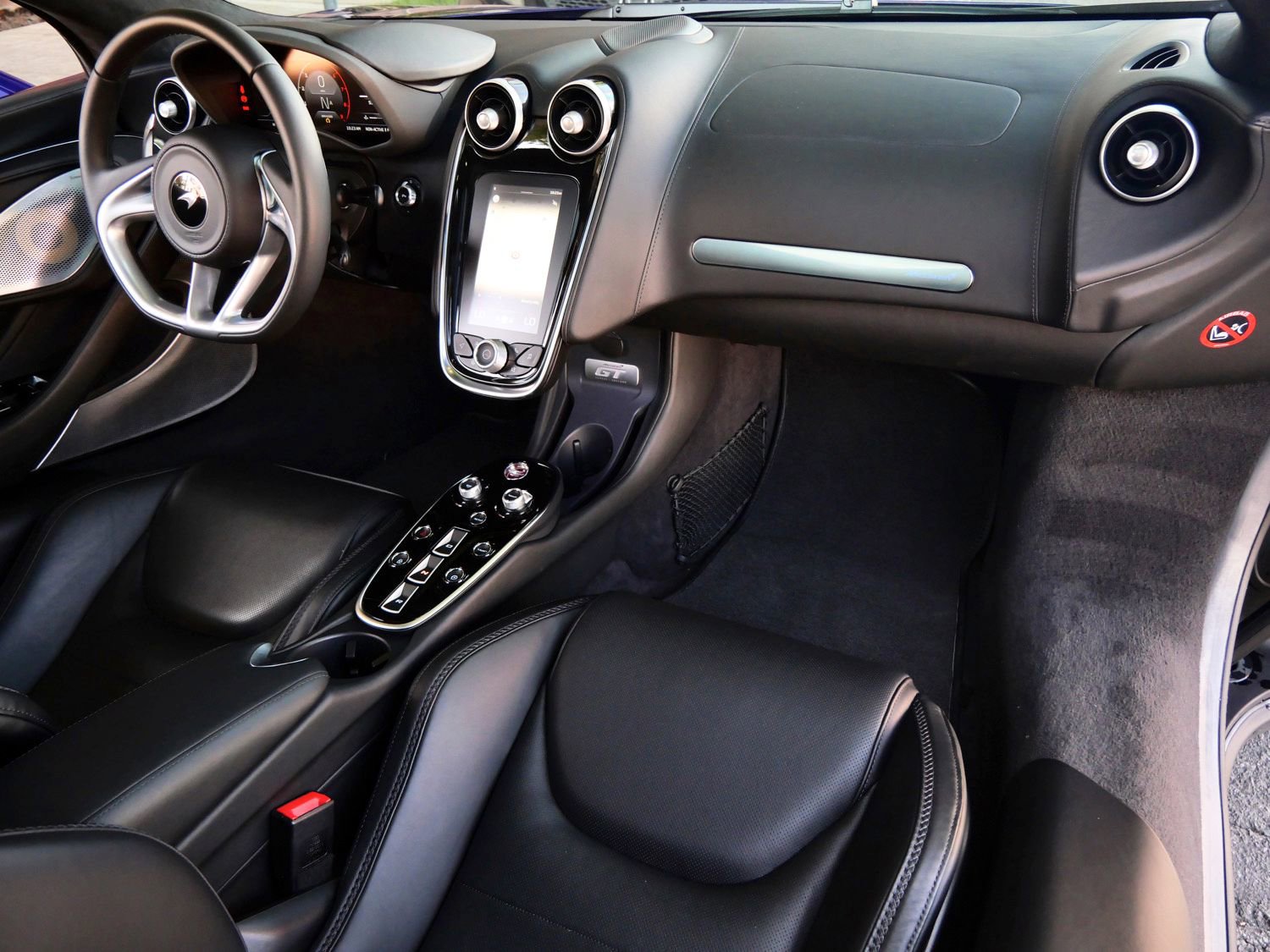 Used 2023 McLaren GT RWD image 10