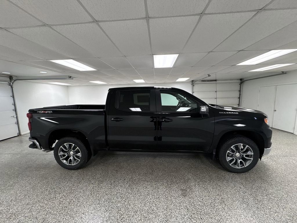 New 2026 Chevrolet Silverado 1500 LT image 9