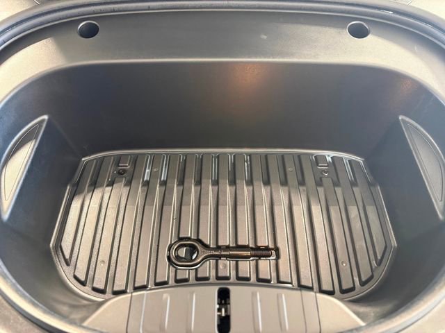 Used 2023 Tesla Model 3 Standard Range image 37