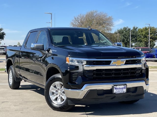 Used 2023 Chevrolet Silverado 1500 LT RWD image 2
