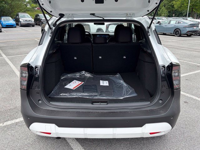 New 2026 Nissan Kicks SV w/ Cold Weather Package AWD/4WD image 5