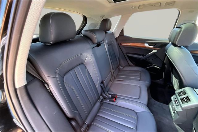 Used 2023 Audi Q5 2.0T Premium Plus w/ Premium Plus Package image 29