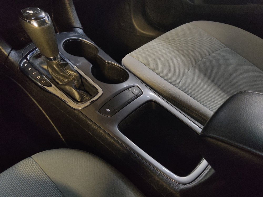 Used 2019 Chevrolet Cruze LT FWD image 26