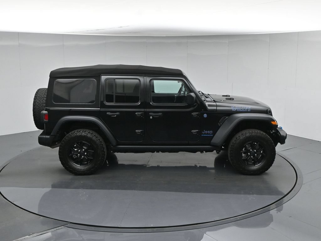 Used 2024 Jeep Wrangler Unlimited AWD/4WD image 41