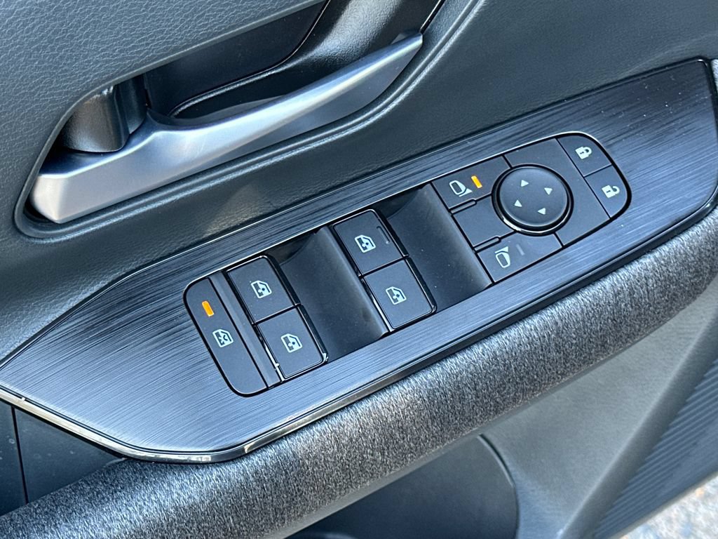 New 2026 Nissan Kicks SV w/ SV Premium Package AWD/4WD image 8