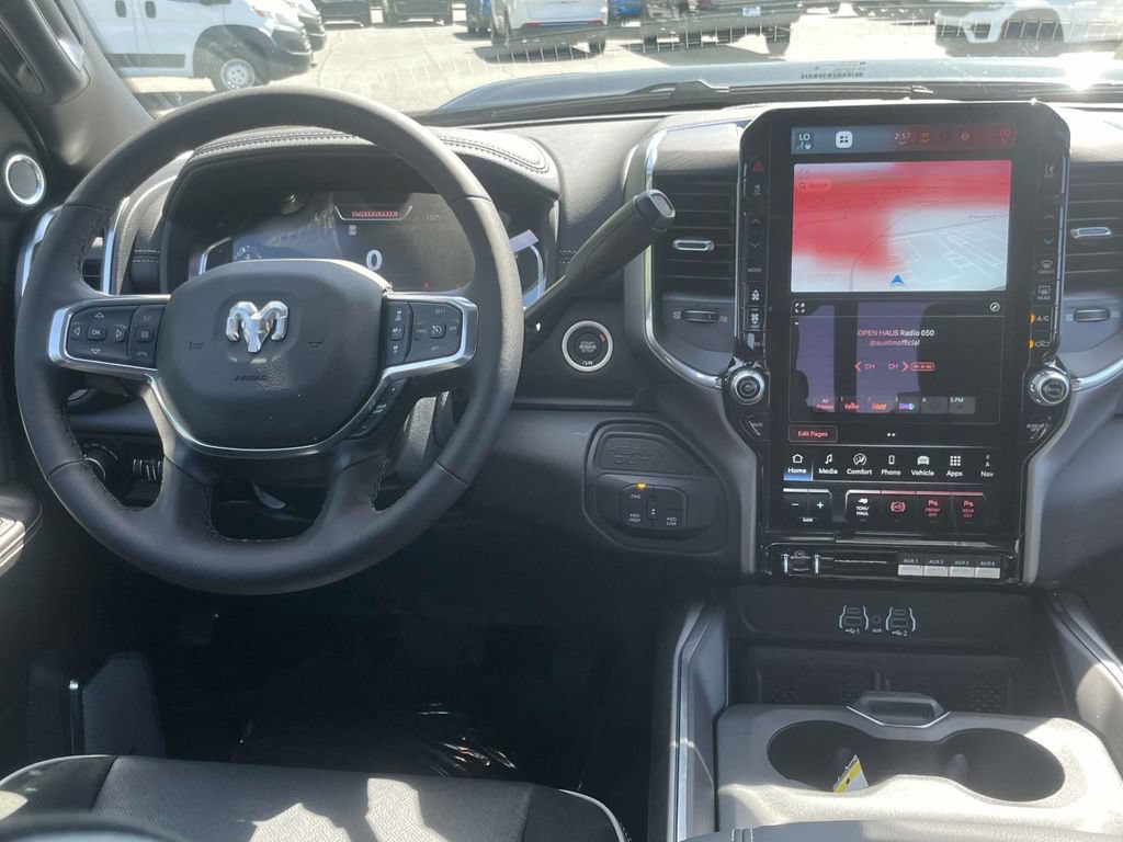 New 2026 RAM 2500 Laramie AWD/4WD image 22
