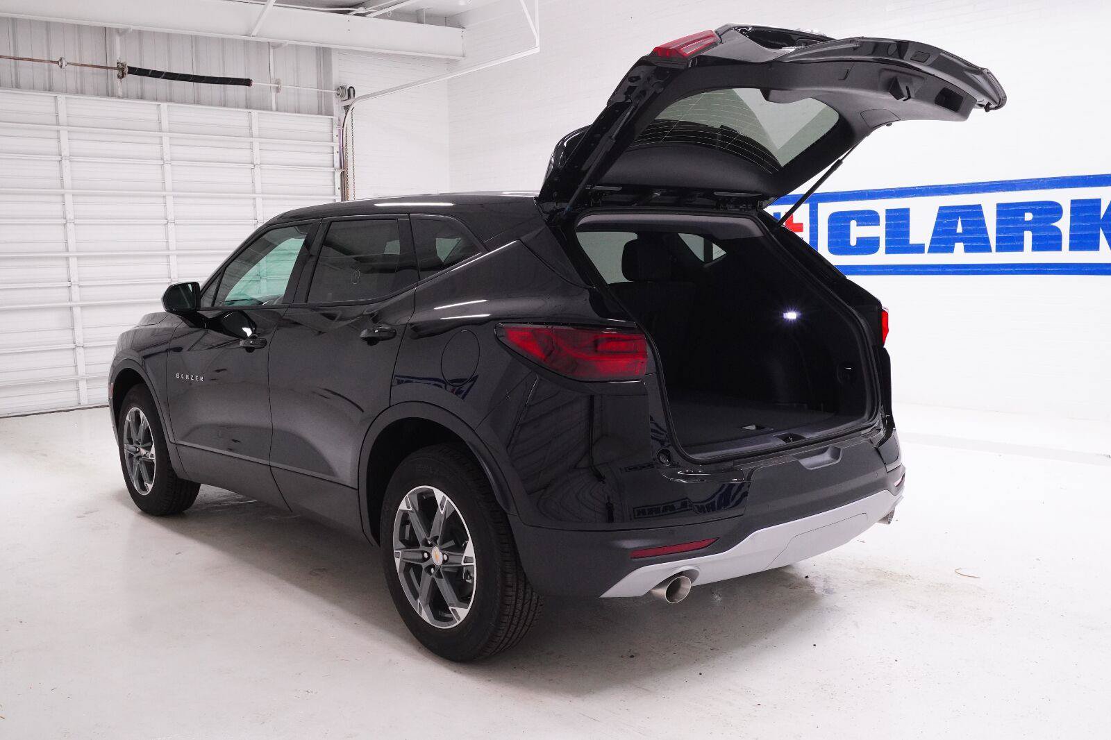 New 2026 Chevrolet Blazer LT FWD image 31