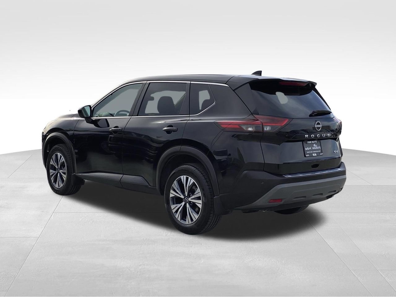 Used 2023 Nissan Rogue SV image 6