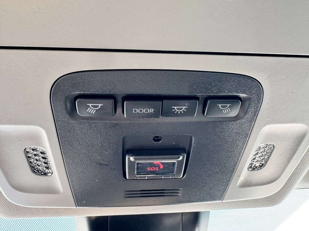 Used 2022 Toyota Camry XSE FWD image 26