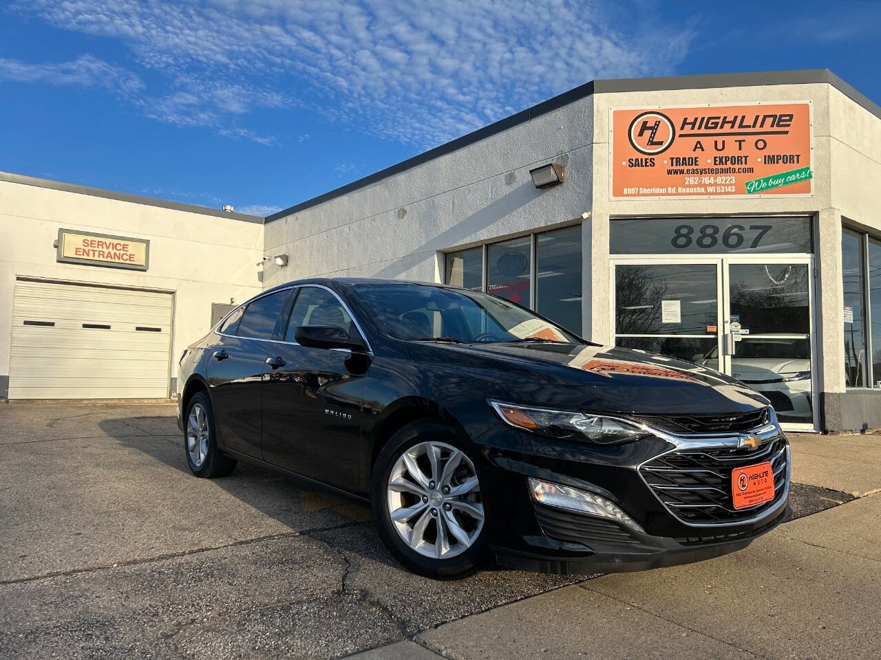 Used 2020 Chevrolet Malibu LT FWD image 2