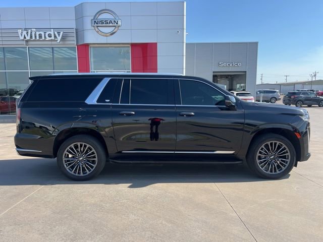 Used 2023 Cadillac Escalade ESV Premium Luxury image 8