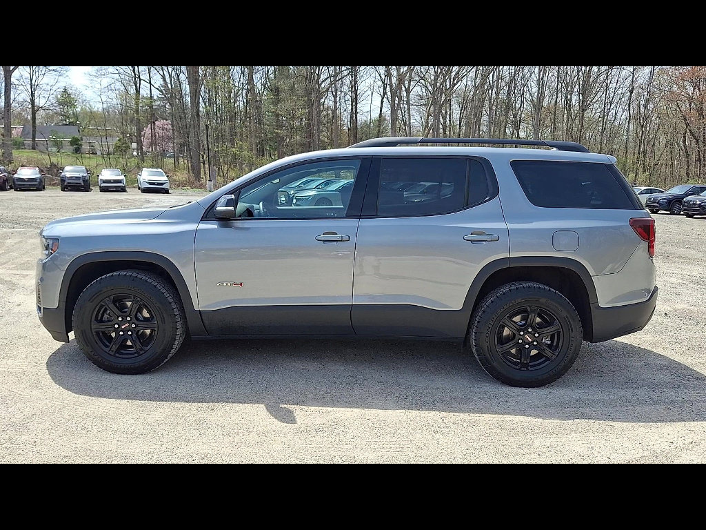 Used 2023 GMC Acadia AT4 w/ Technology Package AWD/4WD image 5