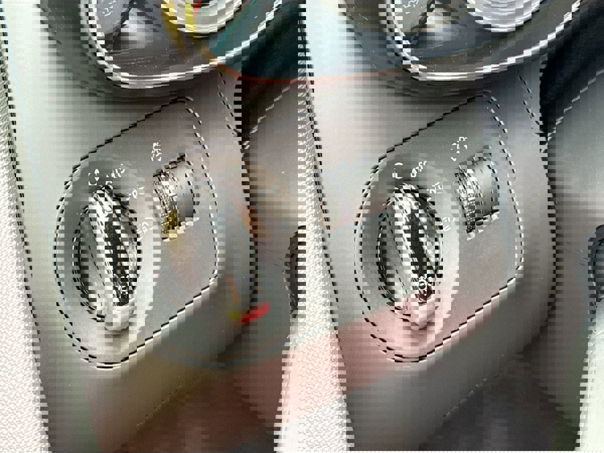 Used 2015 Audi R8 V8 image 10