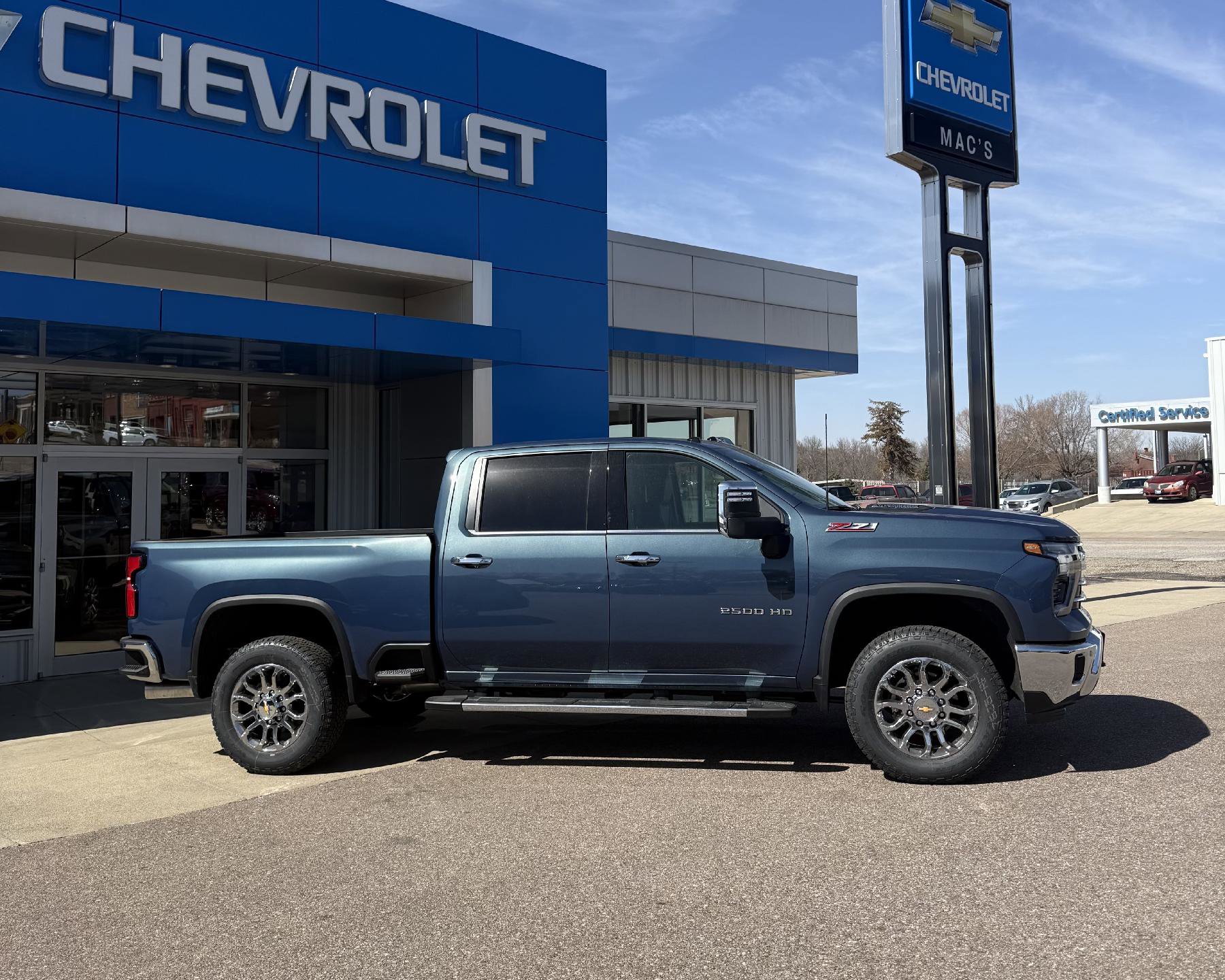 New 2026 Chevrolet Silverado 2500 LTZ w/ LTZ Premium Package AWD/4WD image 12