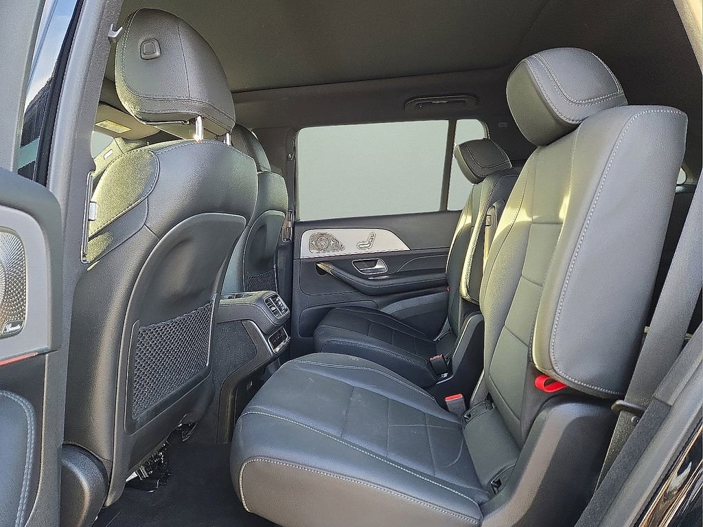 Used 2025 Mercedes-Benz GLS 450 4MATIC image 16