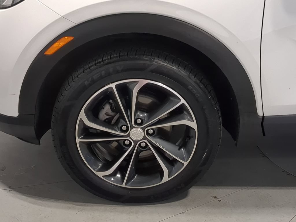 Used 2023 Buick Encore GX Select AWD/4WD image 17