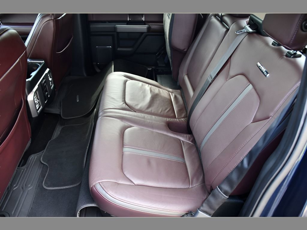 Used 2015 Ford F150 Platinum w/ Equipment Group 701A Luxury AWD/4WD image 15