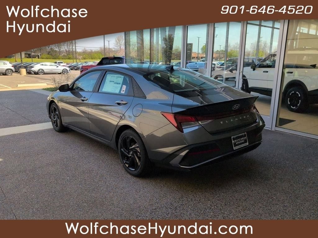 New 2026 Hyundai Elantra Sport FWD image 3