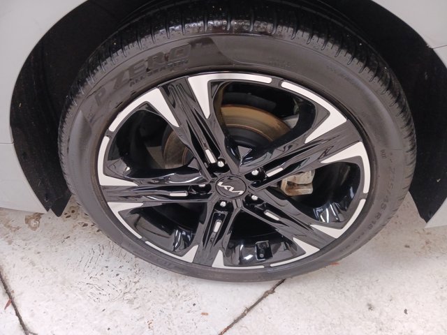 Used 2023 Kia K5 GT-Line image 28