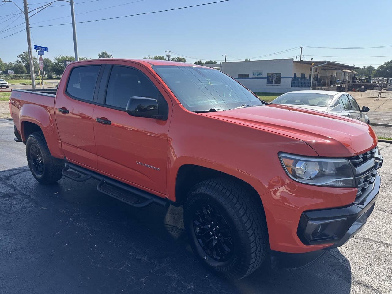 Used 2021 Chevrolet Colorado Z71 AWD/4WD image 6