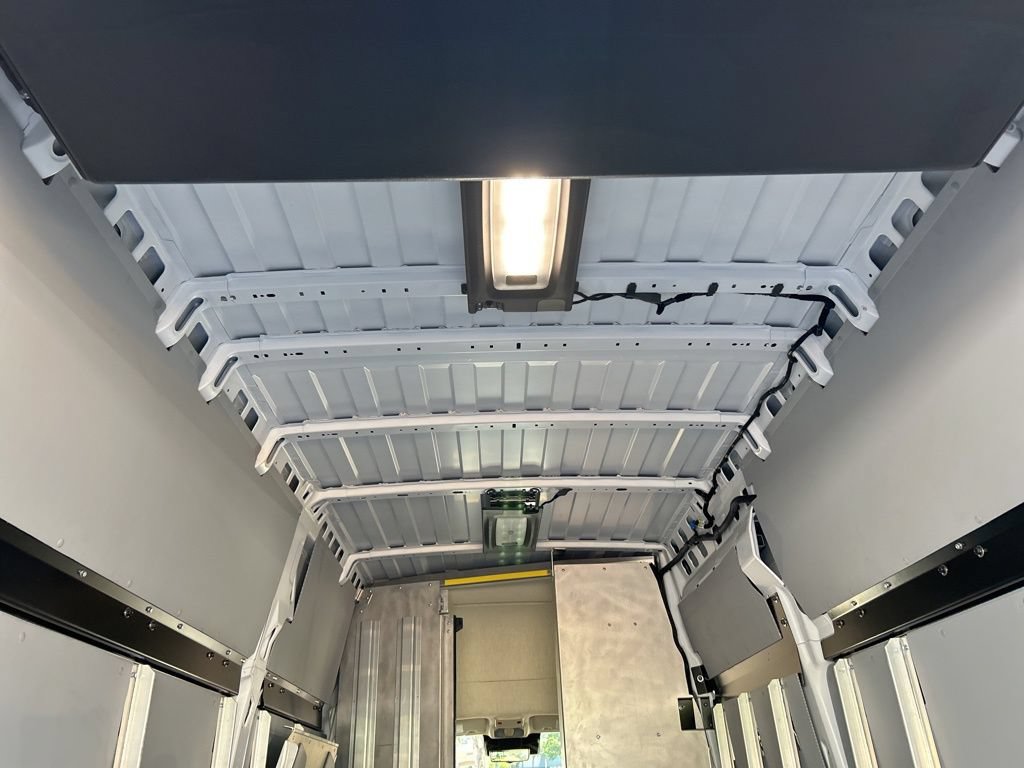 Used 2024 RAM ProMaster 3500 w/ Delivery Van Package FWD image 32