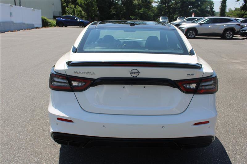 Used 2023 Nissan Maxima SR w/ Sport Mat Group FWD image 8