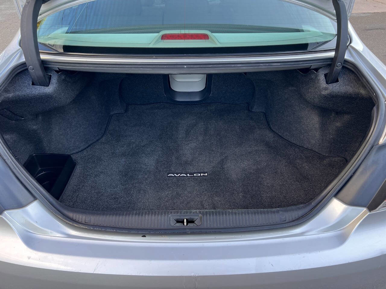 Used 2011 Toyota Avalon Limited image 37