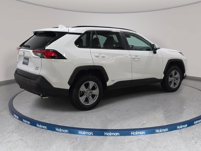 Certified 2025 Toyota RAV4 XLE AWD/4WD image 5