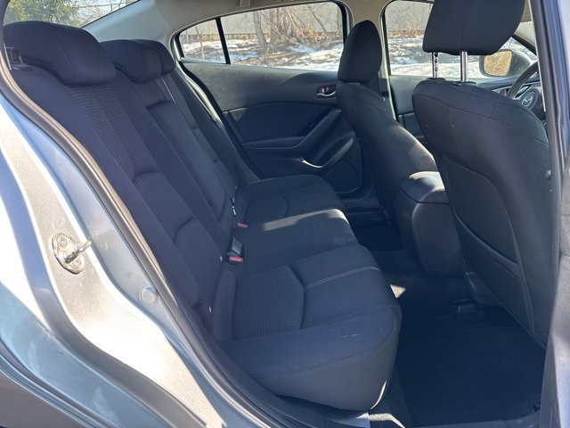 Used 2018 MAZDA MAZDA3 Sport w/ Preferred Equipment Package image 22