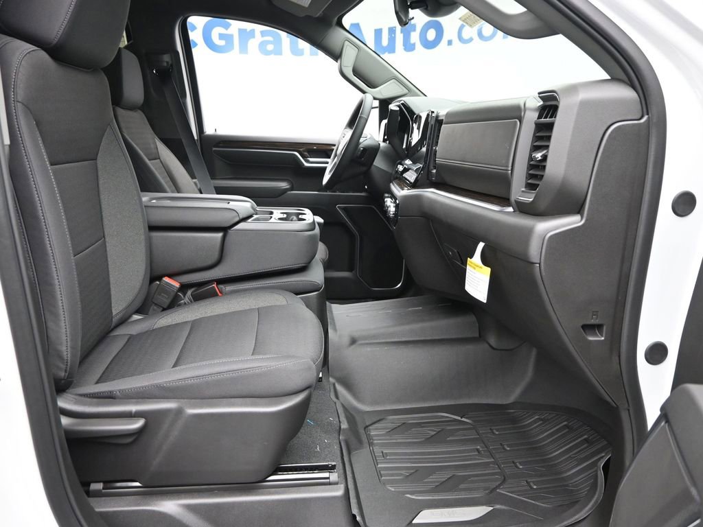 New 2026 GMC Sierra 1500 SLE w/ Preferred Package image 7