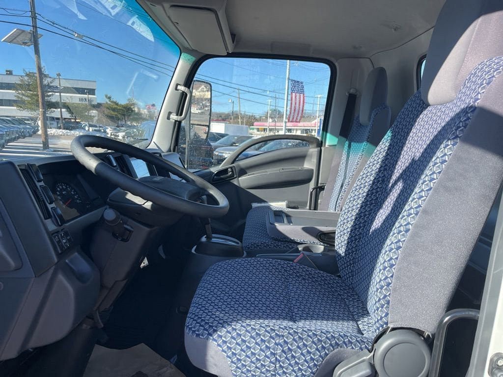 New 2024 Chevrolet Low Cab Forward image 8