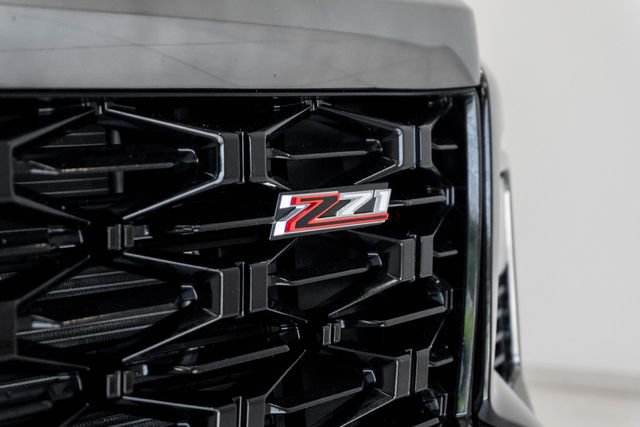 Used 2024 Chevrolet Traverse Z71 w/ Enhanced Driving Package image 9
