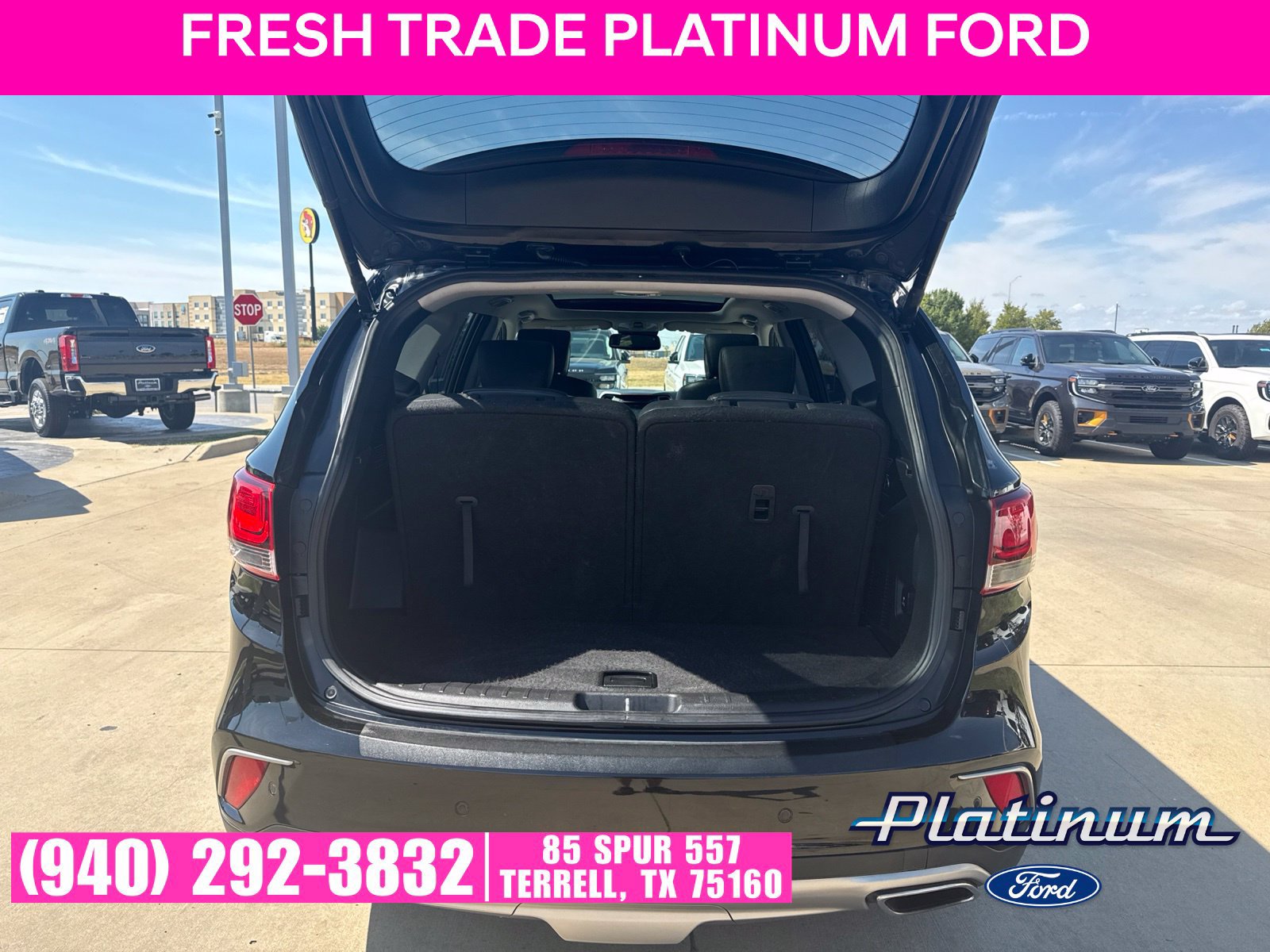 Used 2017 Hyundai Santa Fe Limited w/ Cargo Package AWD/4WD image 5