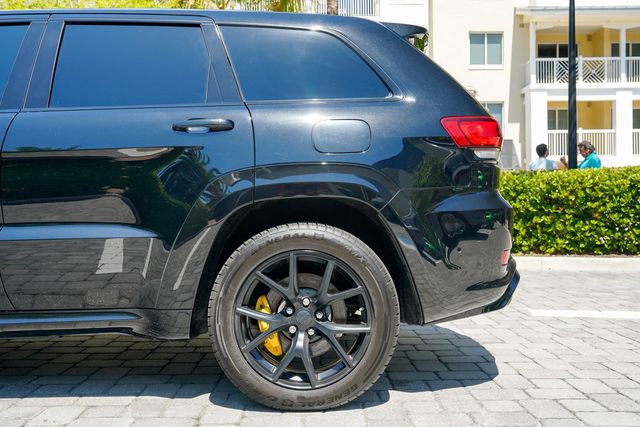 Used 2018 Jeep Grand Cherokee Trackhawk AWD/4WD image 16