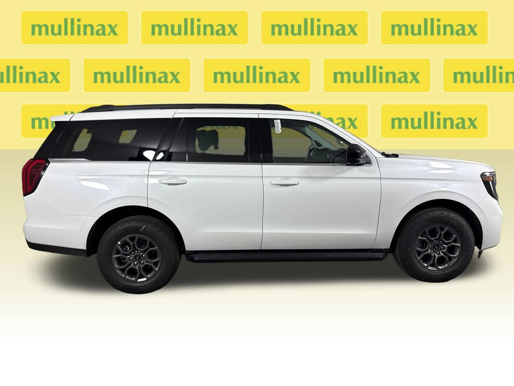 New 2027 Ford Expedition Active RWD image 2