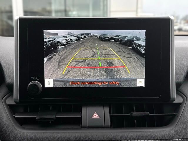 Used 2024 Toyota RAV4 LE image 31