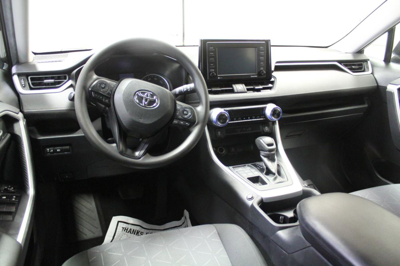 Used 2020 Toyota RAV4 XLE w/ All Weather Liner Package image 7