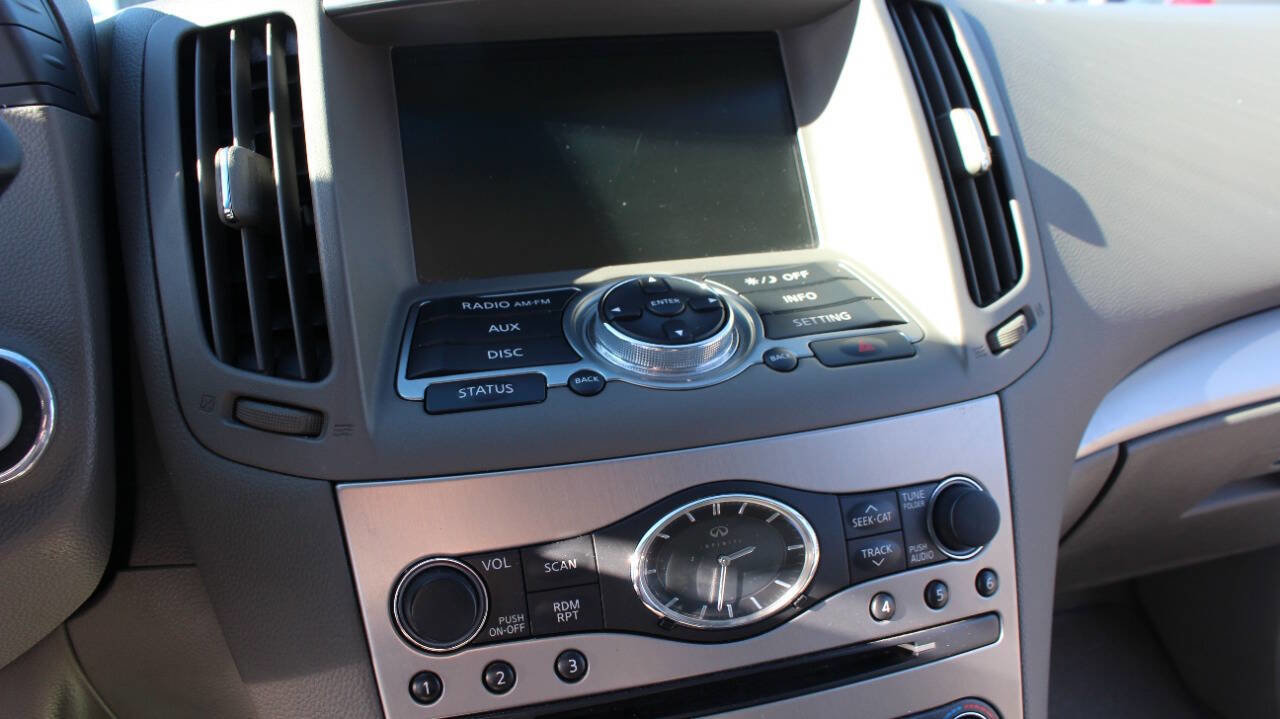 Used 2013 INFINITI G37 Journey image 35