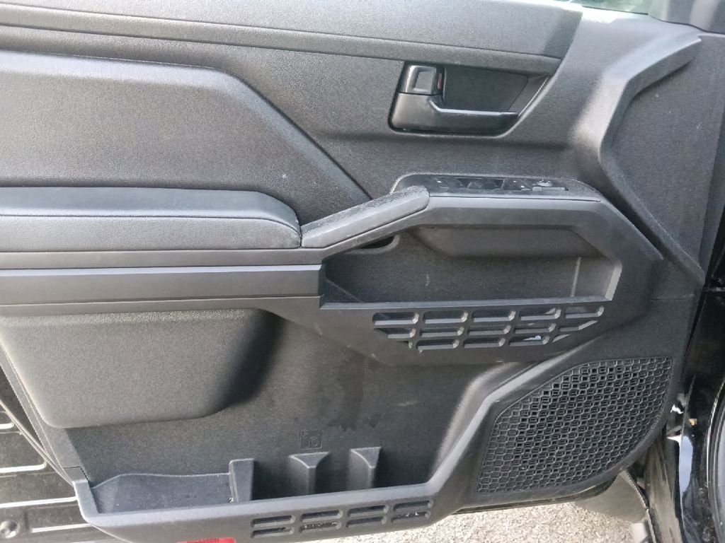 Used 2024 Toyota Tacoma SR image 11