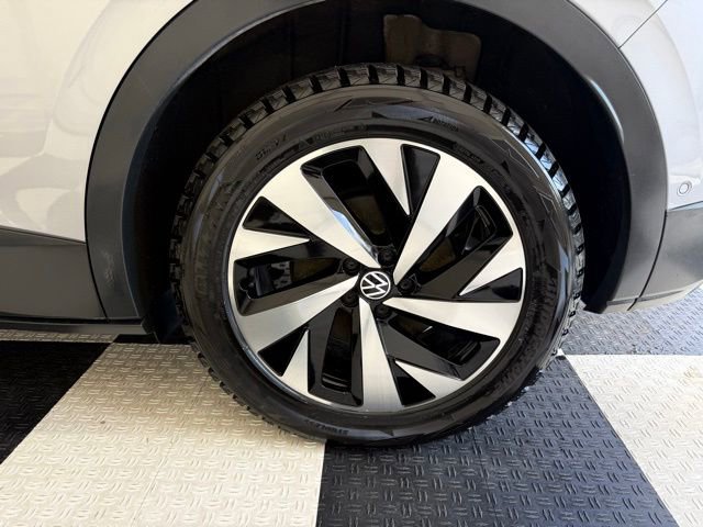 Used 2023 Volkswagen ID.4 Pro AWD/4WD image 10