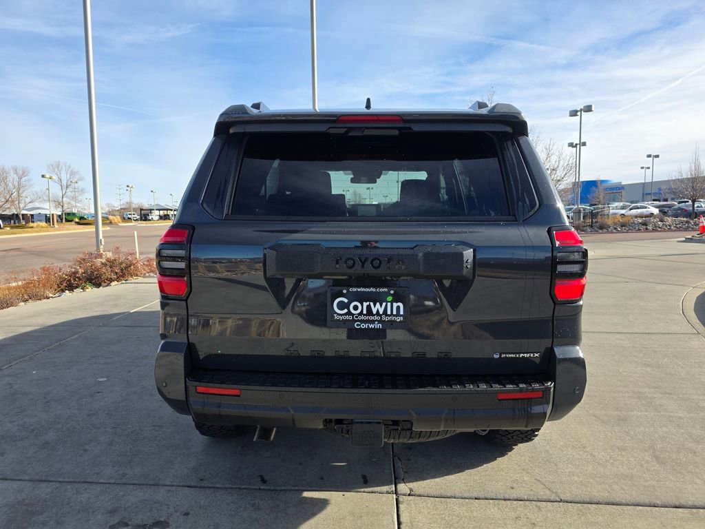 Used 2025 Toyota 4Runner TRD Off-Road image 9